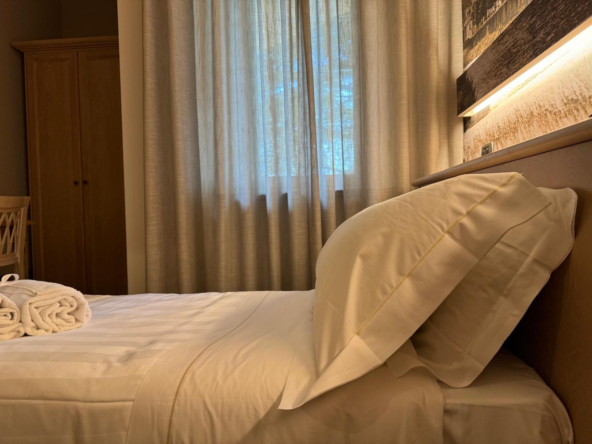 Hotel Cladan Assisi Buitenkant foto